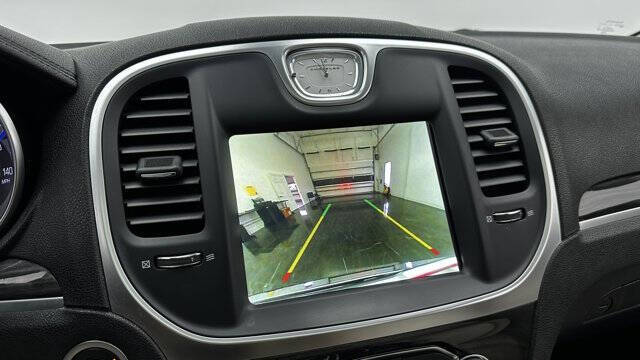 2021 Chrysler 300 Touring L