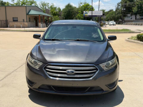 2015 Ford Taurus SE