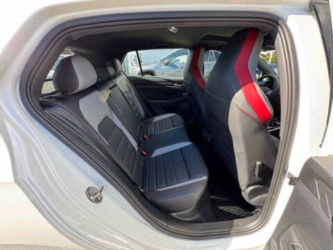 2024 Volkswagen Golf GTI Autobahn