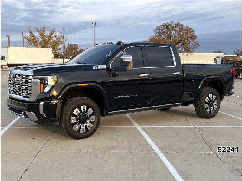 2025 GMC Sierra 3500HD Denali's photo