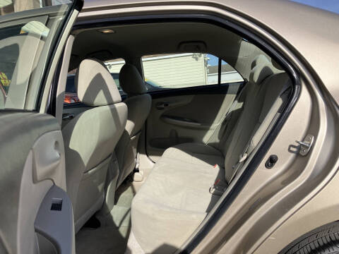 2010 Toyota Corolla LE