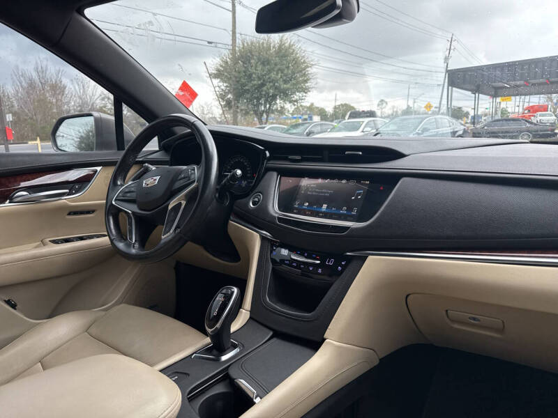 2019 Cadillac XT5 Premium Luxury