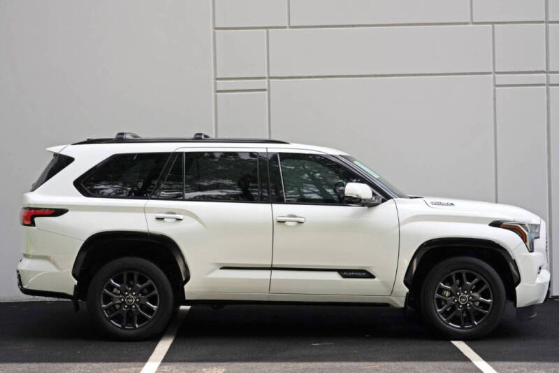 2023 Toyota Sequoia Platinum
