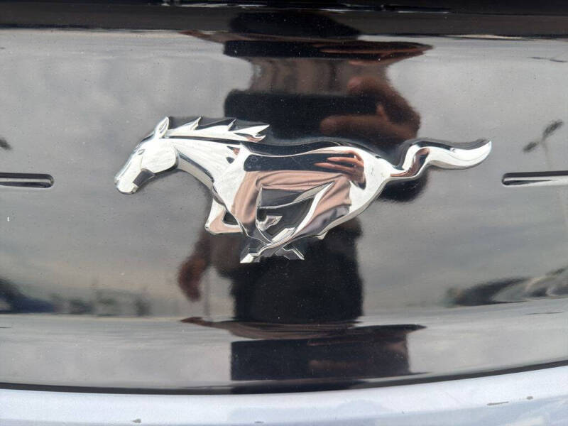 2022 Ford Mustang EcoBoost Premium