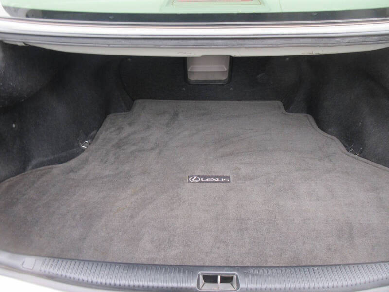 2004 Lexus ES 330