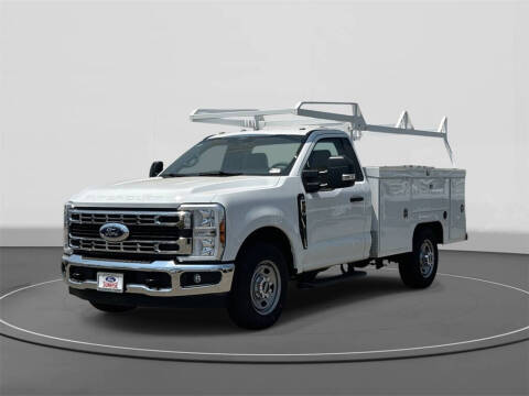 2025 Ford F-350 Super Duty XL