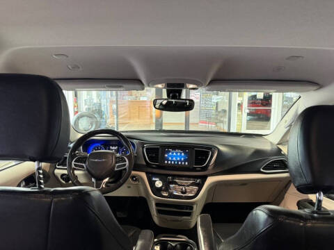 2020 Chrysler Pacifica Touring L