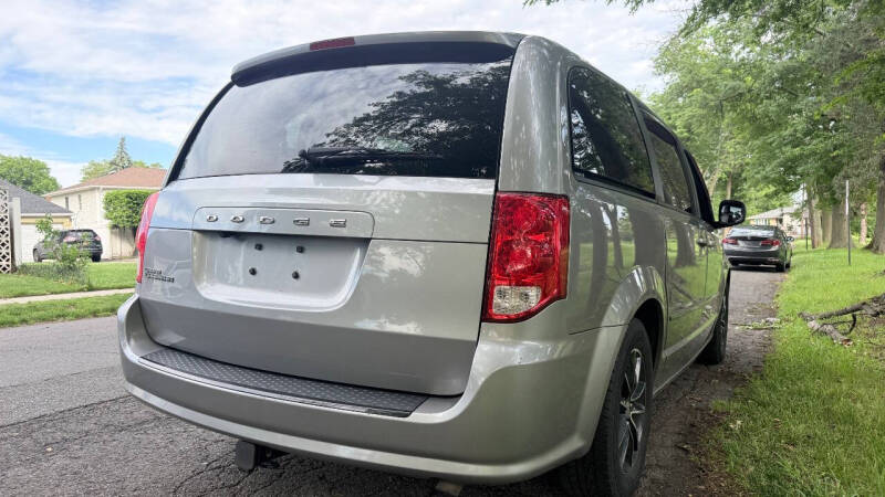 2016 Dodge Grand Caravan SXT Plus