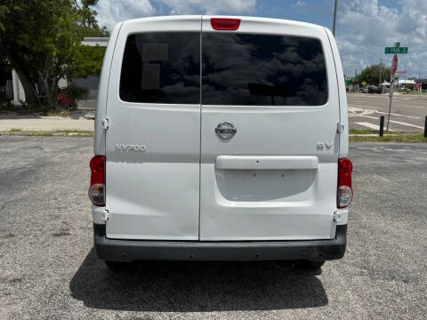 2014 Nissan NV200
