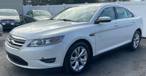 2011 Ford Taurus SEL
