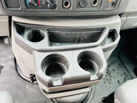 2017 Ford E-Series E-350 SD