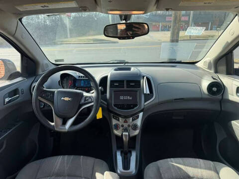 2015 Chevrolet Sonic LT Auto