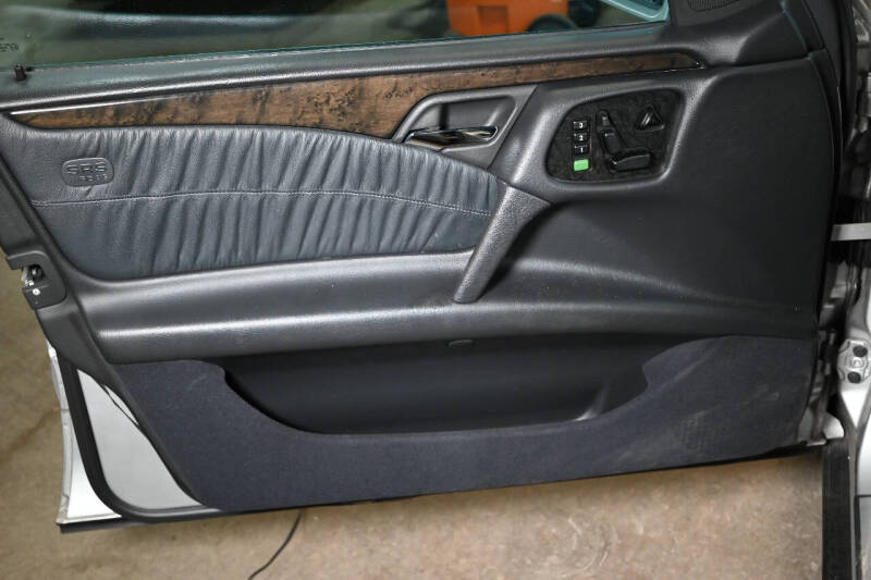 1997 Mercedes-Benz 420-Class