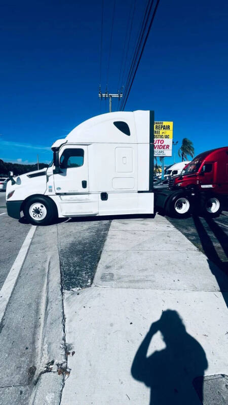 2020 Freightliner Cascadia