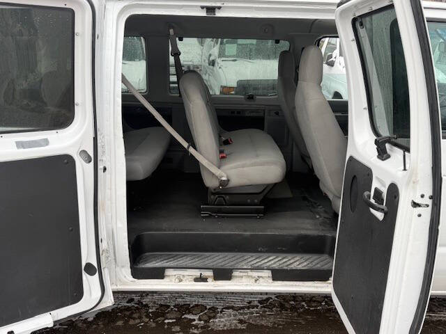 2010 Ford E-Series E-350 SD XL