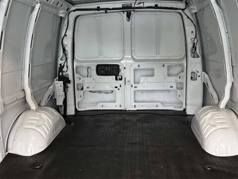 2023 Chevrolet Express 2500