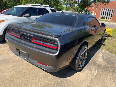 2015 Dodge Challenger SXT