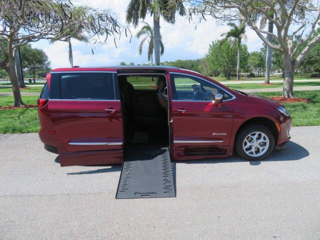 2020 Chrysler Pacifica Limited