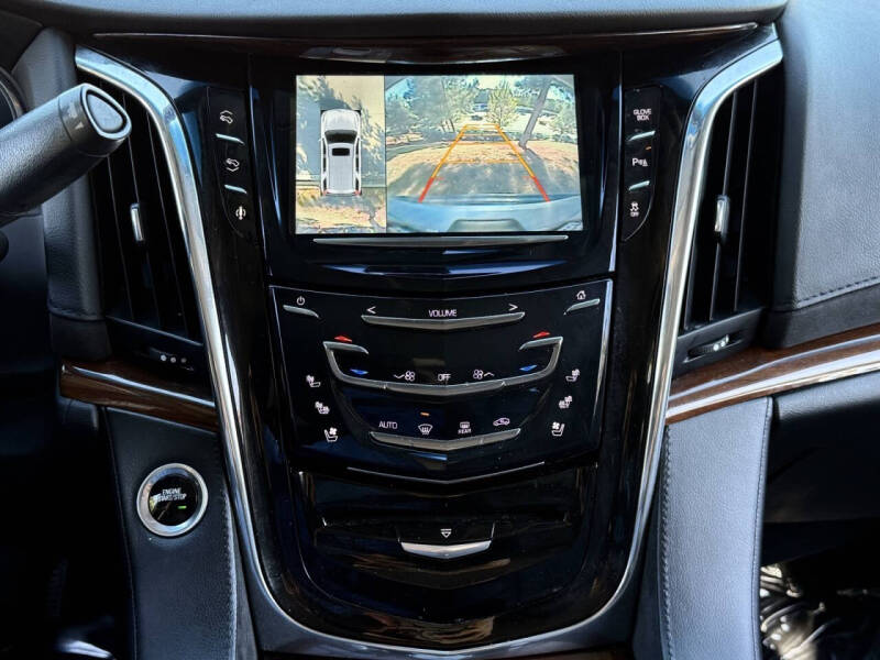 2016 Cadillac Escalade Standard