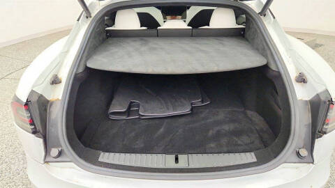 2023 Tesla Model S Plaid