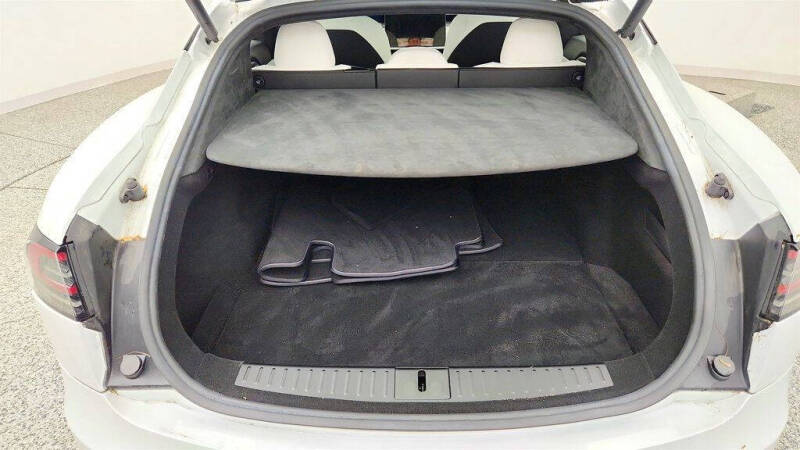 2023 Tesla Model S Plaid