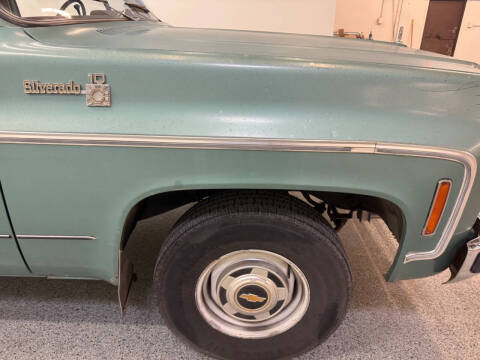 1977 Chevrolet Suburban