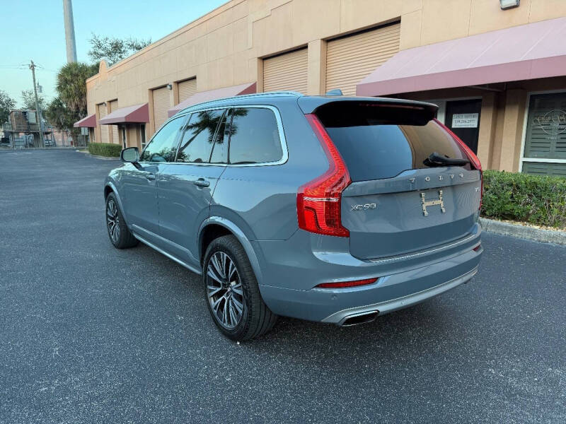 2021 Volvo XC90 T5 Momentum