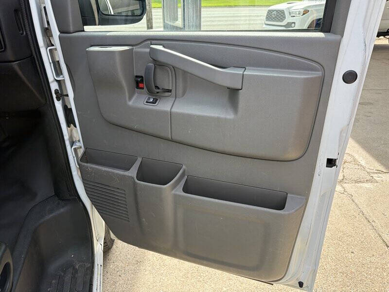 2017 Chevrolet Express 2500
