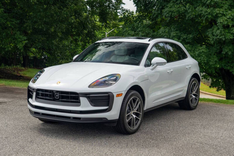 2025 Porsche Macan