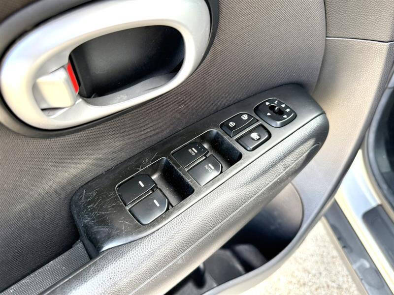 2015 Kia Soul +
