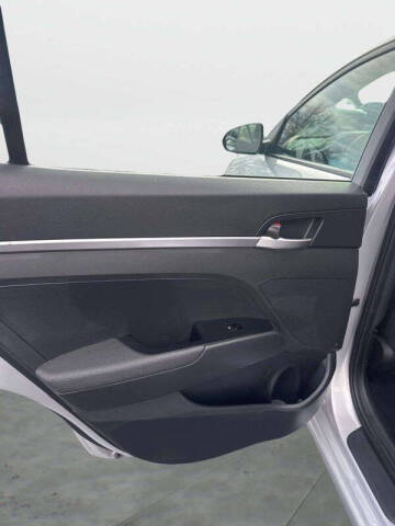 2019 Hyundai Elantra