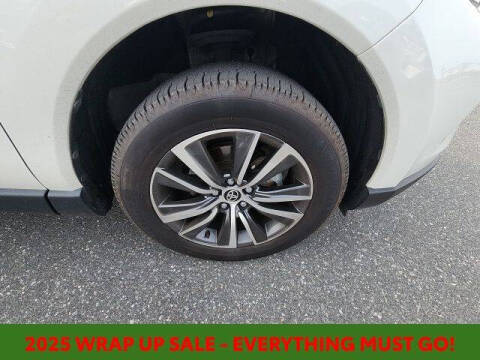 2022 Toyota Venza LE