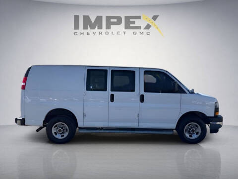 2023 GMC Savana 2500