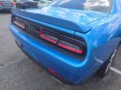 2016 Dodge Challenger SXT