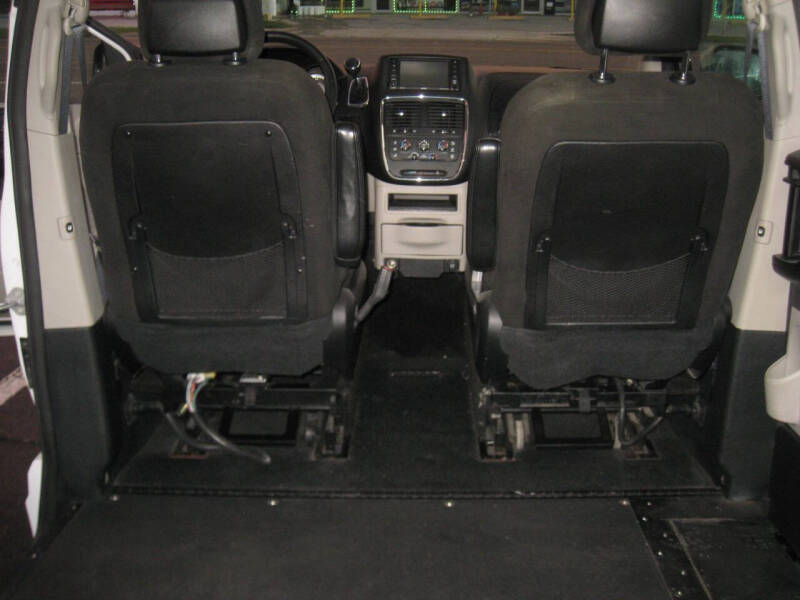 2016 Dodge Grand Caravan SXT Plus