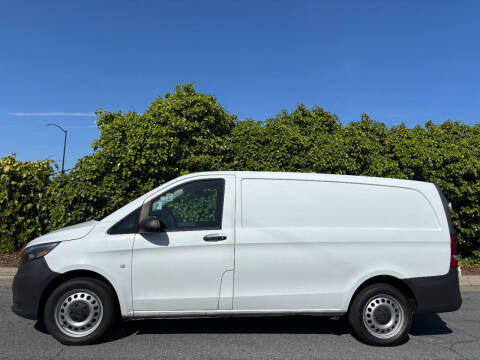 2017 Mercedes-Benz Metris Worker Cargo