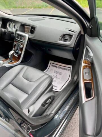 2013 Volvo S60 T5 Premier Plus