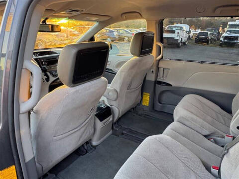 2013 Toyota Sienna