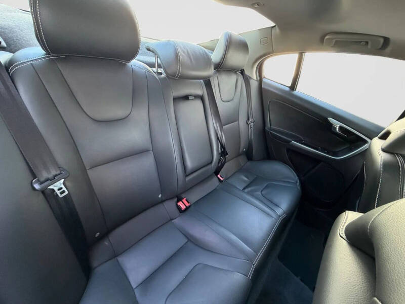 2017 Volvo S60 T5 Dynamic