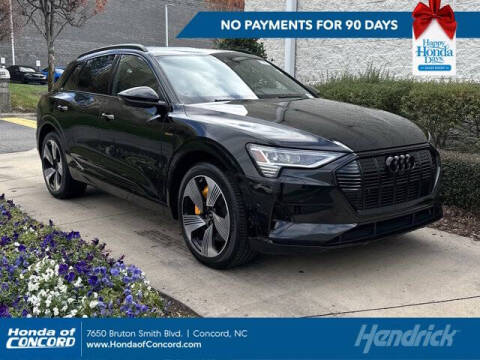 2022 Audi e-tron quattro Premium Plus