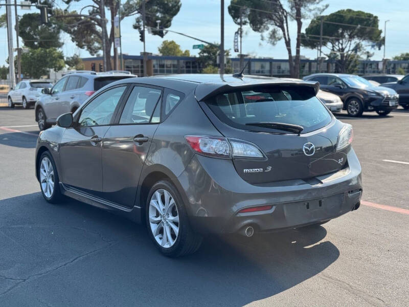 2011 Mazda MAZDA3 s Grand Touring