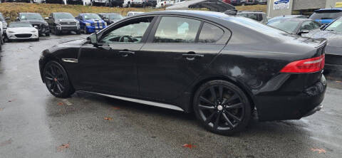 2017 Jaguar XE 35t R-Sport