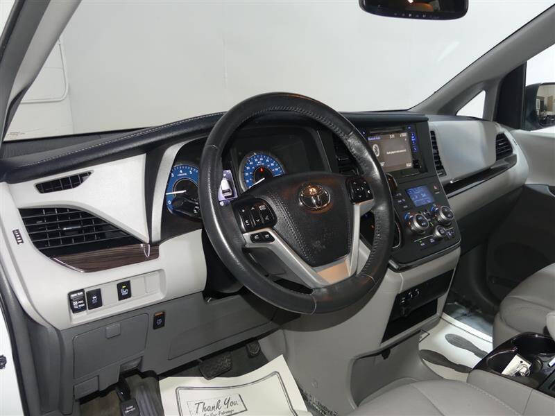 2017 Toyota Sienna