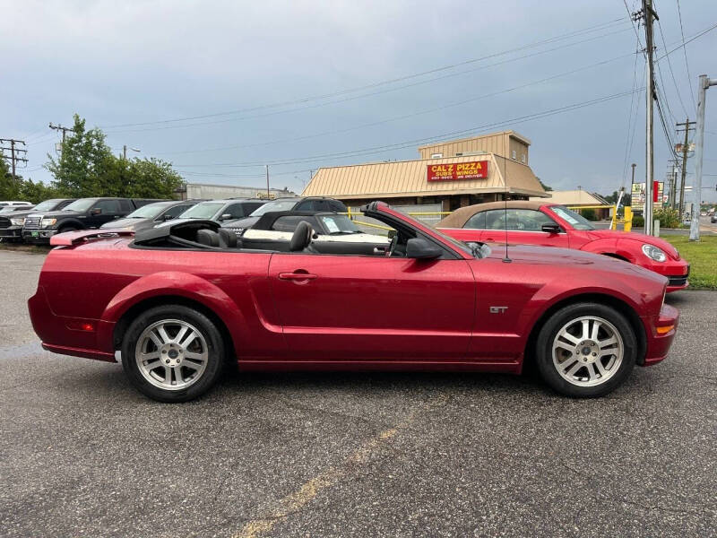 2005 Ford Mustang GT Premium