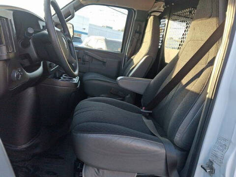 2023 Chevrolet Express 2500