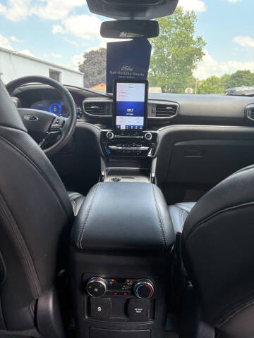 2022 Ford Explorer ST