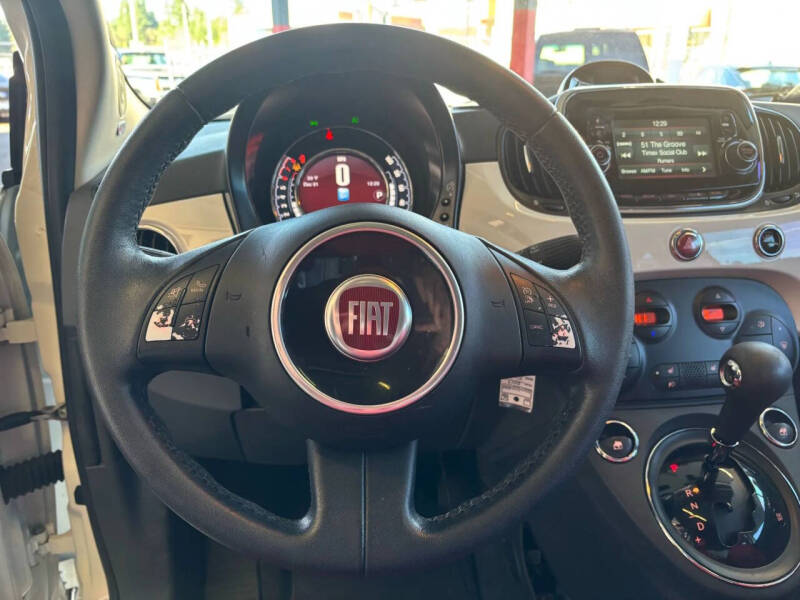2017 FIAT 500 Lounge
