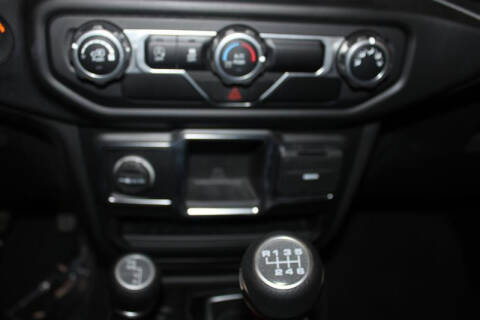 2021 Jeep Gladiator Sport