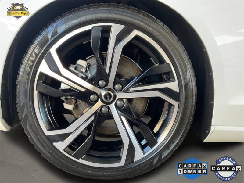 2024 Volvo S60 B5 Core Dark Theme