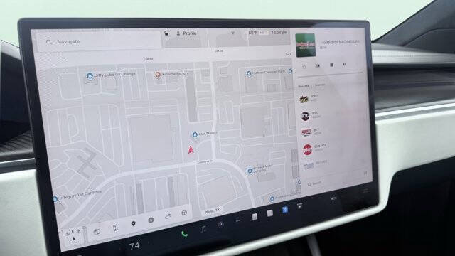 2022 Tesla Model X Plaid